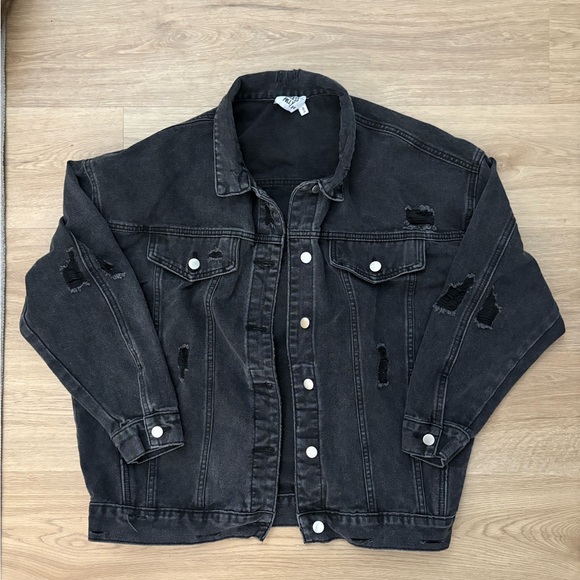 Princess Polly Black denim jacket with distressed details - Picture 1 of 4